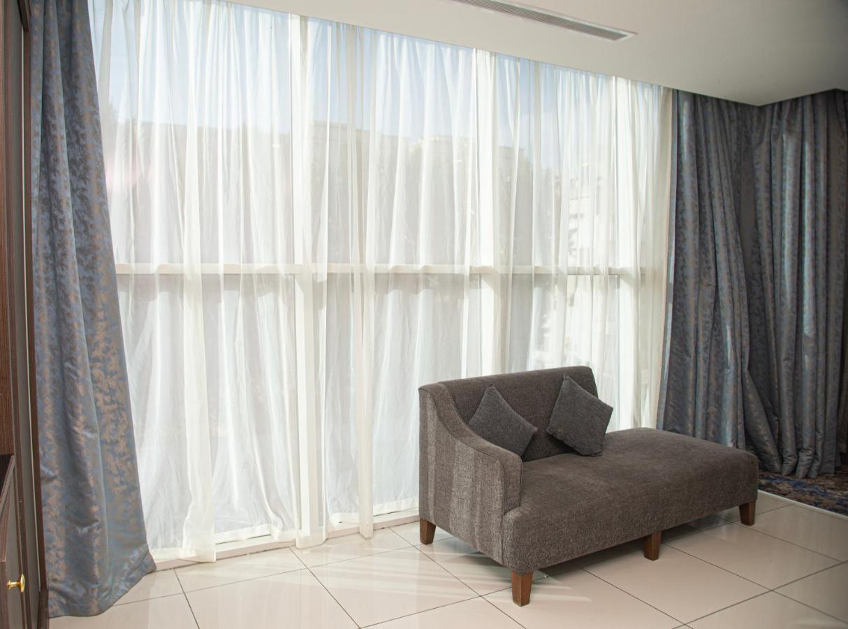 Mora Hotel By Pioneer Jeddah Luaran gambar