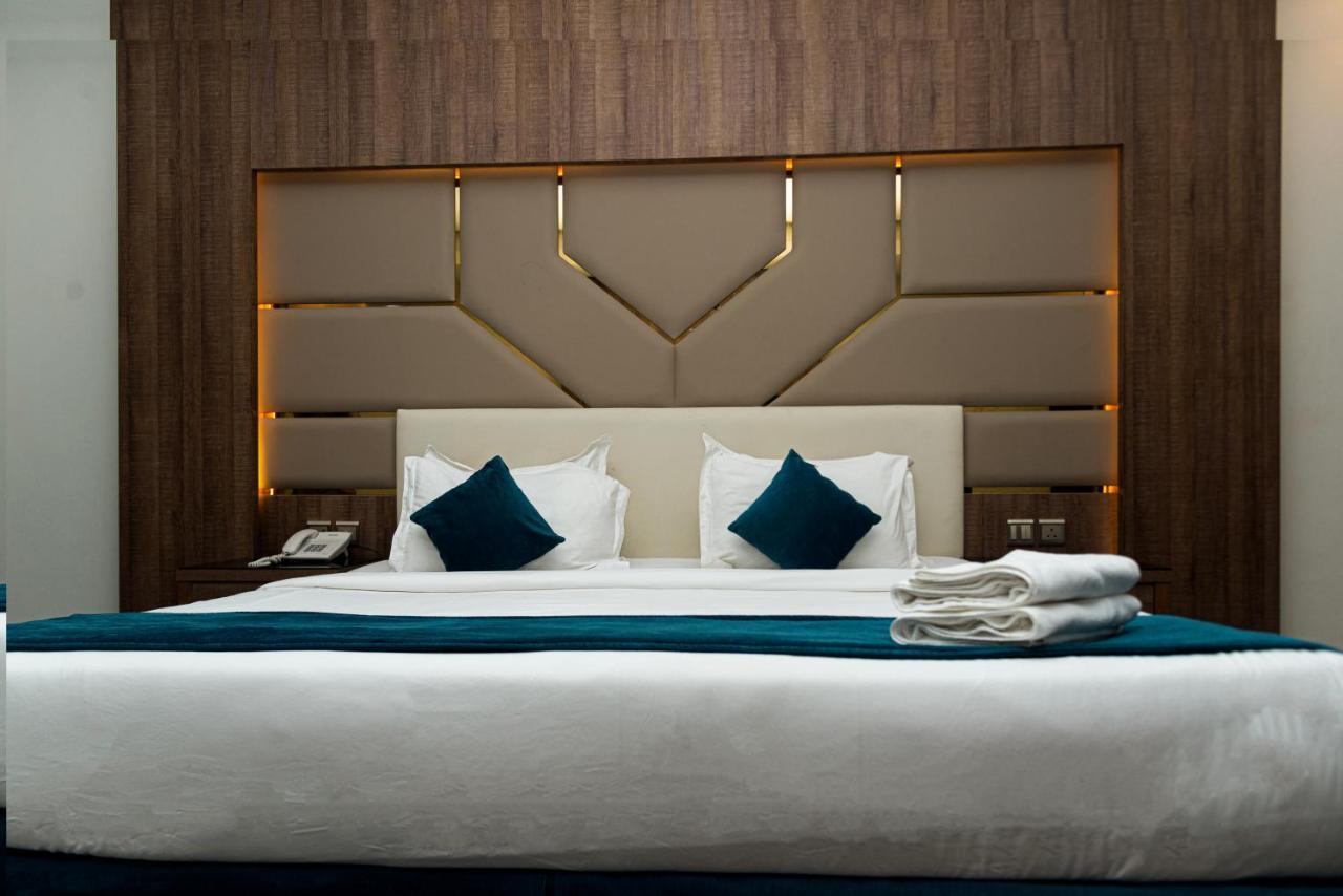 Mora Hotel By Pioneer Jeddah Luaran gambar