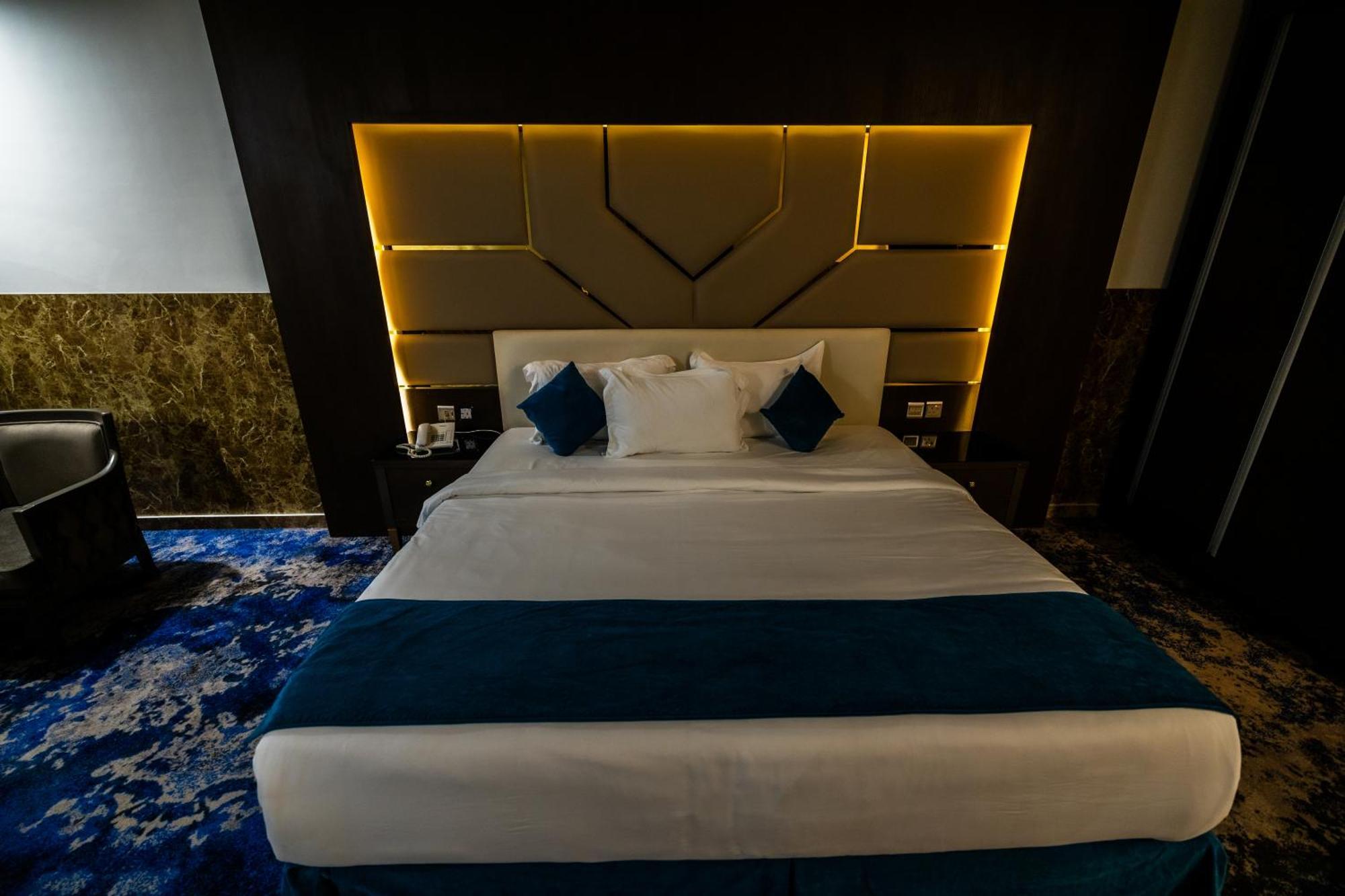 Mora Hotel By Pioneer Jeddah Luaran gambar