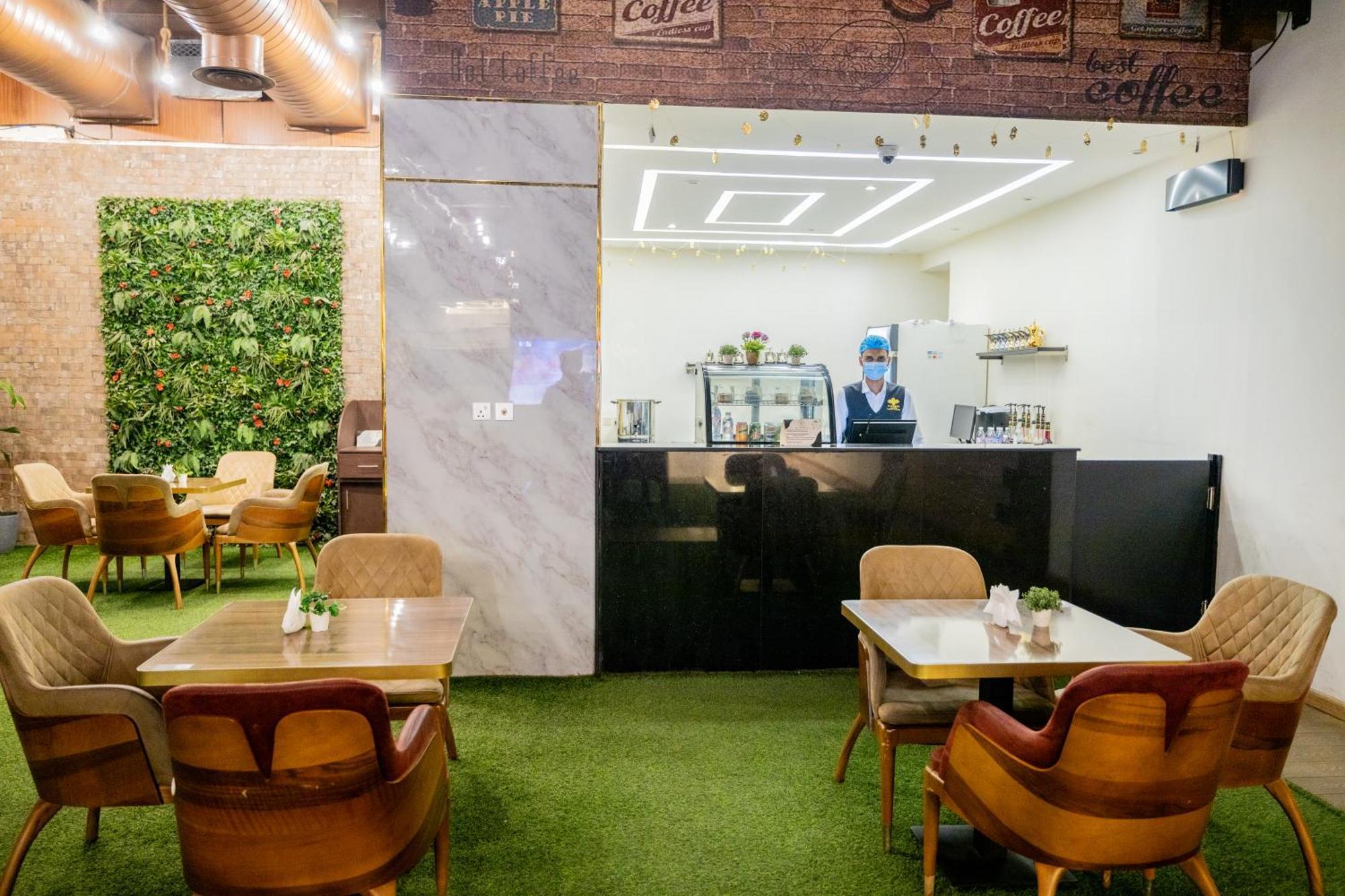 Mora Hotel By Pioneer Jeddah Luaran gambar