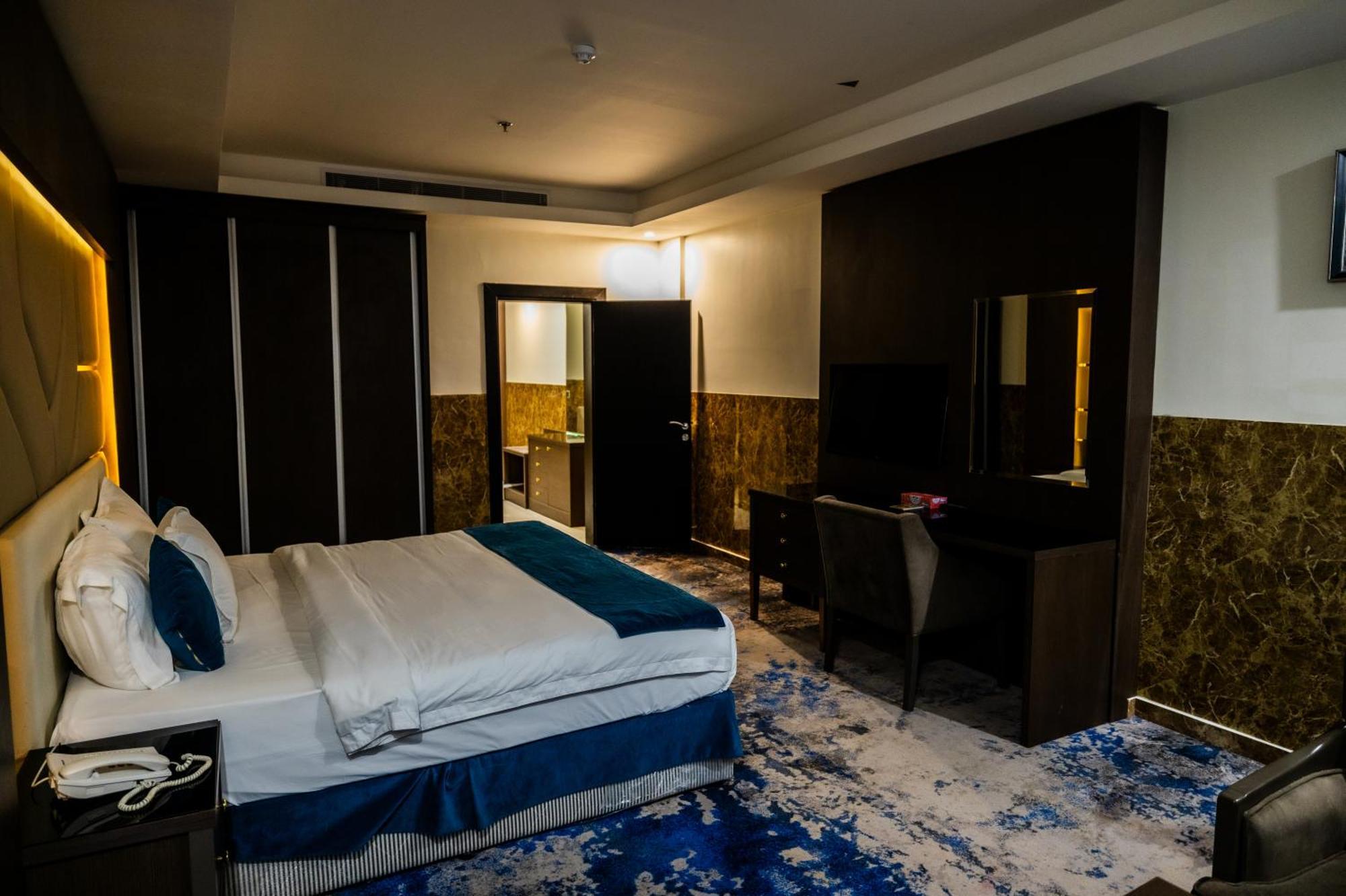Mora Hotel By Pioneer Jeddah Luaran gambar