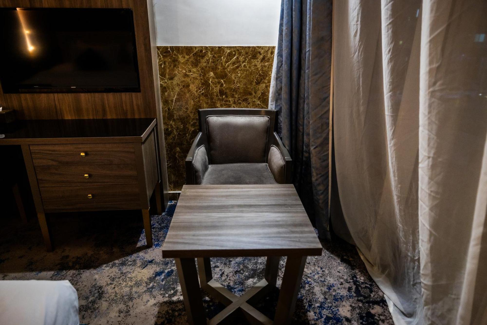 Mora Hotel By Pioneer Jeddah Luaran gambar