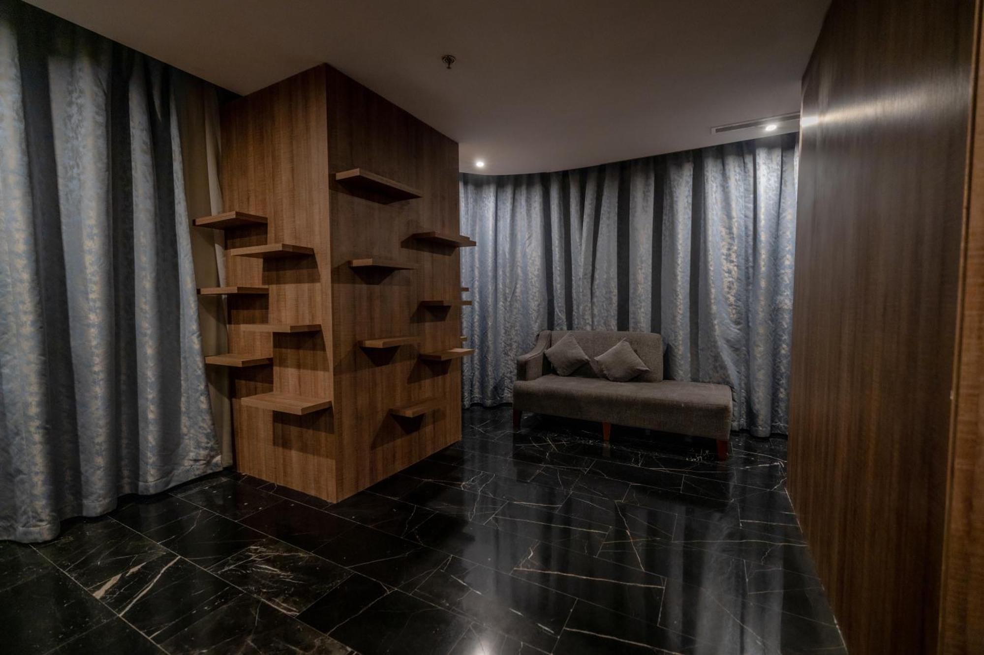 Mora Hotel By Pioneer Jeddah Luaran gambar