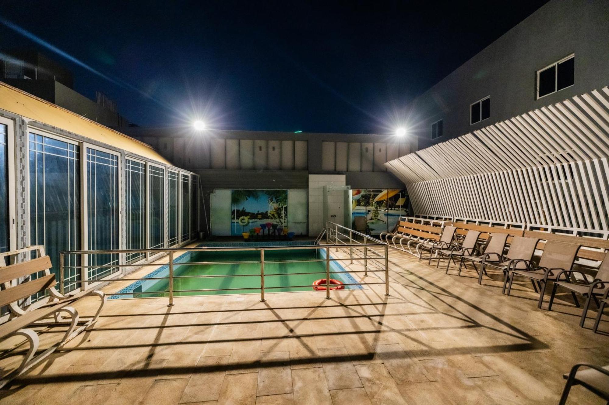 Mora Hotel By Pioneer Jeddah Luaran gambar