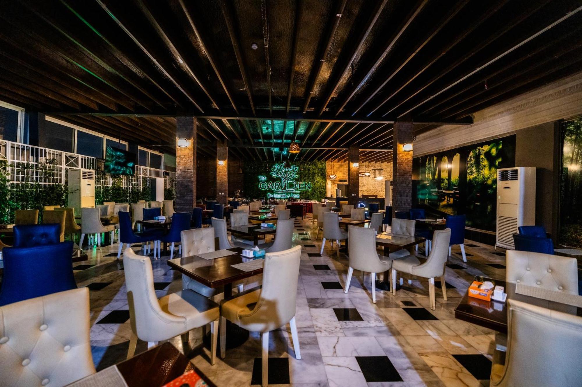 Mora Hotel By Pioneer Jeddah Luaran gambar